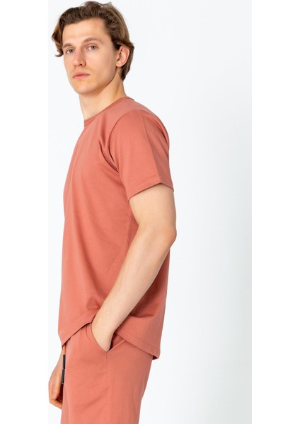 Erkek Regular Fit Rahat Sade Klasik T-Shirt fiyatları