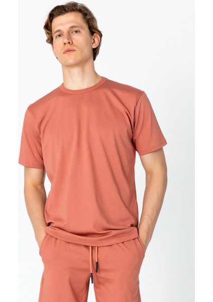 Erkek Regular Fit Rahat Sade Klasik T-Shirt indirimleri