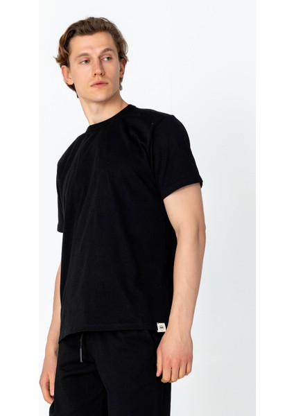 Erkek Regular Fit Rahat Sade Klasik T-Shirt indirimleri