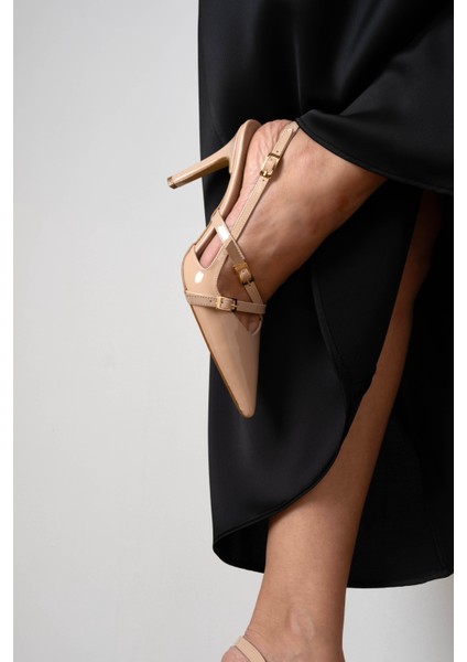 Iki Kemer Detaylı Sivri Burun Topuklu Ayakkabı Ten Rugan fiyatları