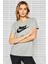 Sportswear Tee Essential Icon Futura Gray Baskılı Kadın Tişört Gri 2