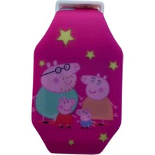 Kumik Peppa Pig Ailesi Karanlıkta Parlayan Led Oyuncak Saat