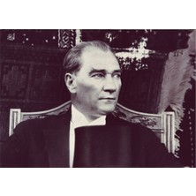 Tablosan Atatürk Otururken Kanvas Tablo