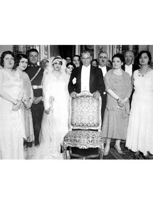 Tablosan Atatürk 5 Aralık Kadın Hakları Günü Kanvas Tablo