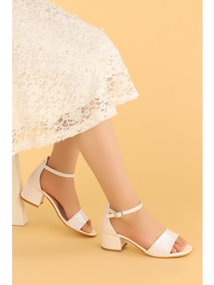 Kiko 769 Kum Simli Günlük Kız Çocuk 3 cm Topuk Sandalet Ayakkabı
