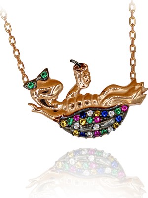 Keyifle Kokteyl Içen Kaplumbağa Gümüş Kolye