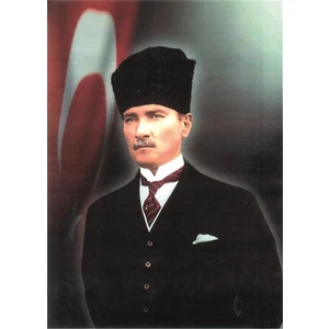Bayrak Önünde Kalpaklı Atatürk Kanvas Tablo