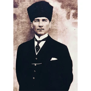 Kalpaklı Atatürk Kanvas Tablo