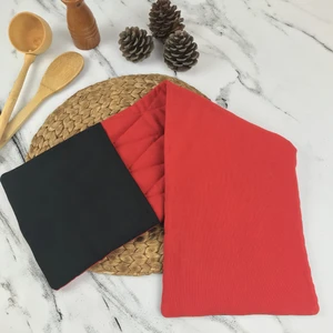 Kırmızı Isıya Dayanıklı Elyaf Dolgulu Fırın Eldiveni & Tutacak