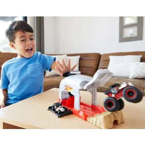 Hot Wheels Monster Trucks Fırlatıcılı Bone Shaker Oyun Seti