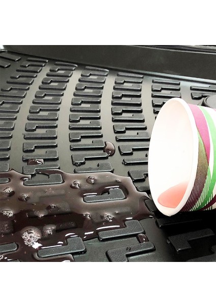 Ford Connect 03-14 Panelvan Siyah 3D Paspas Ön Iki