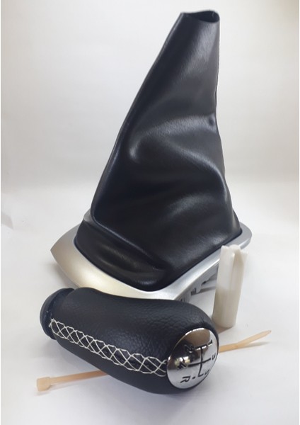 Opr Renault Megane 3 Deri Vites Topuzu ve Vites Körüğü (Gri Çerçeve) fiyatları