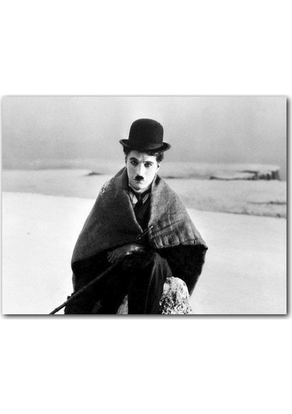 Ahşap Tablo Charlie Chaplin Oturmuş Elinde Baston