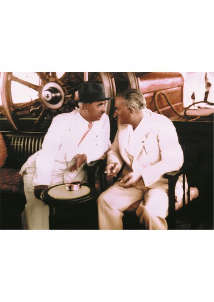 Atatürk İsmet Paşa İle Sohbet Ederken Kanvas Tablo