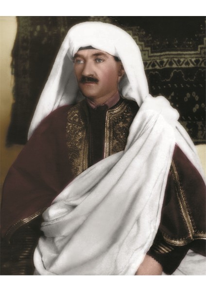 Atatürk Arap Kıyafetiyle Kanvas Tablo