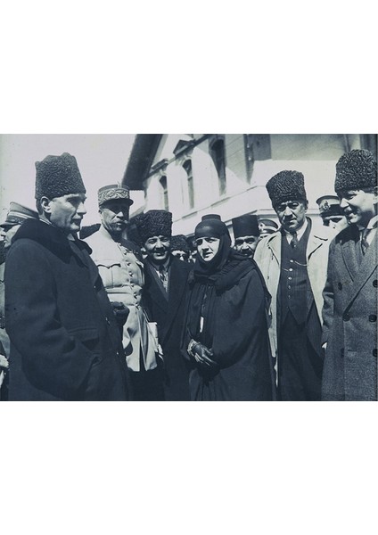 Atatürk Latife Hanımla Adanada Kanvas Tablo