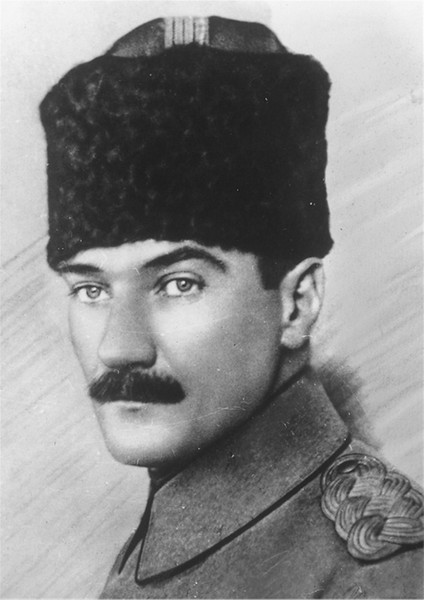 Atatürkün Gençlik Kanvas Tablo