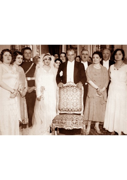 Atatürk 5 Aralık Kadın Hakları Günü Kanvas Tablo