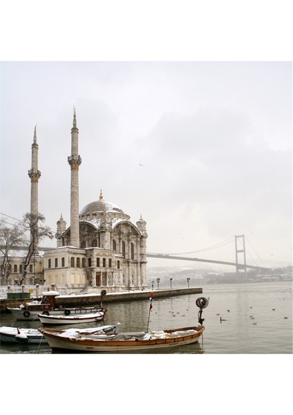 Karlı Hava Ortaköy Camii Kanvas Tablo