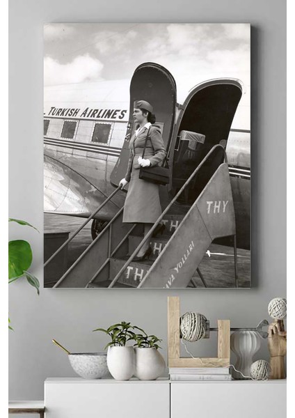 Eski Uçak ve Hostes Nostaljik Kanvas Tablo 21 x 30 cm