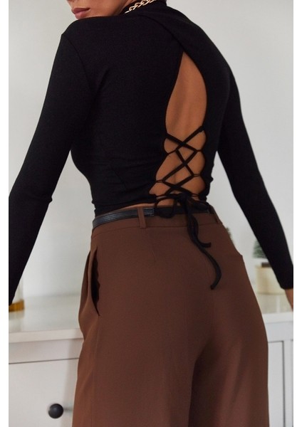 Siyah Sırtı Bağlamalı Bluz 1KXK2-44706-02 modelleri