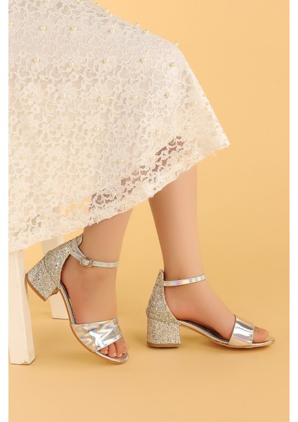 Kiko 768 Ayna Çam Günlük Kız Çocuk 3 cm Topuk Sandalet Ayakkabı fiyatları