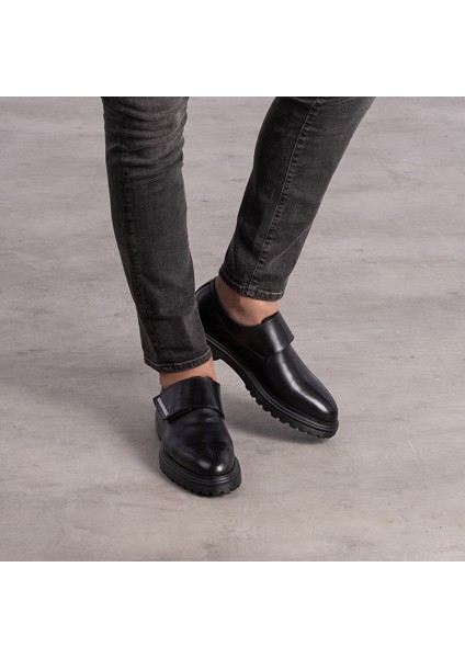 G052 Siyah Cırtlı Metal Aksesuar Eva Taban Deri Comfort Anatomik Günlük Erkek Ayakkabı