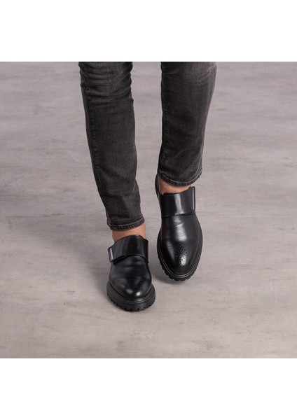 G052 Siyah Cırtlı Metal Aksesuar Eva Taban Deri Comfort Anatomik Günlük Erkek Ayakkabı modelleri