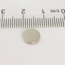 Mıknatıs Market 40 Adet 8 x 1,5 mm Yuvarlak Güçlü Neodyum Mıknatıs Çap 8 mm Kalınlık 1,5 mm