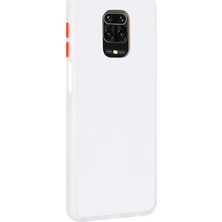 CaseArt Xiaomi Redmi Note 9s Kılıf Slikon Kenarlı Düğmeleri Renkli Mat Arka Kapak - Beyaz