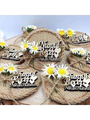 Hayaller Dükkanı 30 Adet 2019 Model Papatyalı Ahşap Isimlikli Nikah Şekeri Buzdolabı Magnet