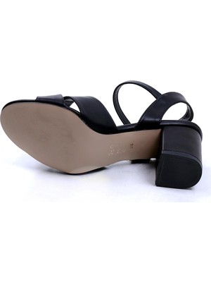 Ustalar Ayakkabı Çanta Siyah Kadın Topuklu Ayakkabı 004.252