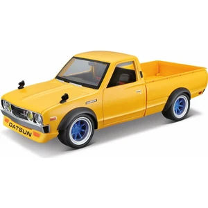 1/24 1973 Datsun 620 Pick-Up Model Araba