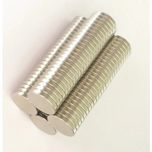 Mıknatıs Market 50 Adet 10 x 1,5 mm Yuvarlak Güçlü Neodyum MıknatısÇap 10 mm Kalınlık 1,5 mm