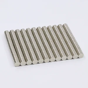 Mıknatıs Market 25 Adet 6 x 3 mm Yuvarlak Güçlü Neodyum Mıknatıs Çap 6 mm Kalınlık 3 mm