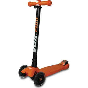 218 Işıklı 3 Teker Scooter Turnc Scooter
