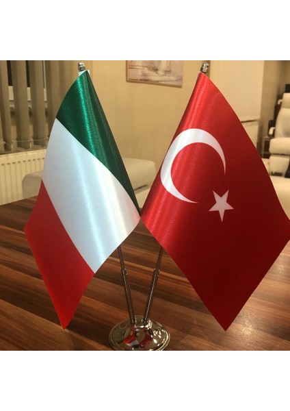 İtalya - Türkiye Masa Bayrağı Krom Direkli İkili Bayrak