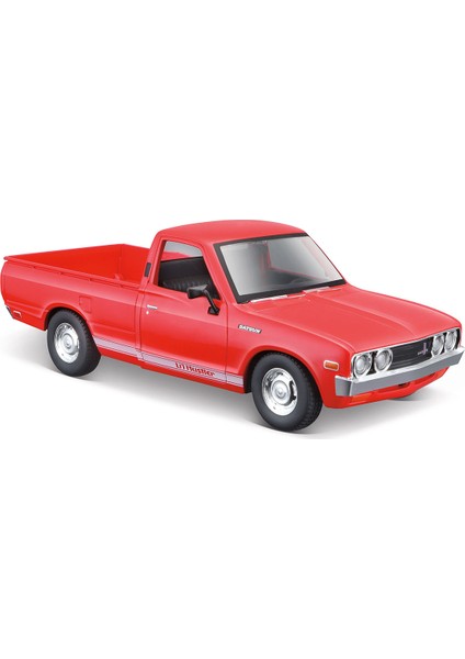 1/24 1973 Datsun 620 Pick-Up Model Araba