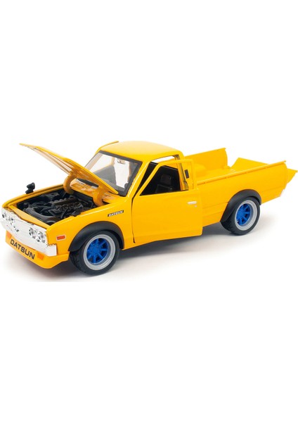 1/24 1973 Datsun 620 Pick-Up Model Araba fiyatları