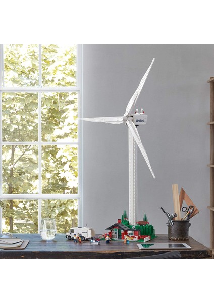 Creator 10268 Vestas Wind Turbine