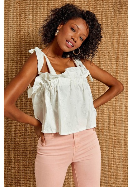 Kadın Nakış İşlemeli Bluz modelleri