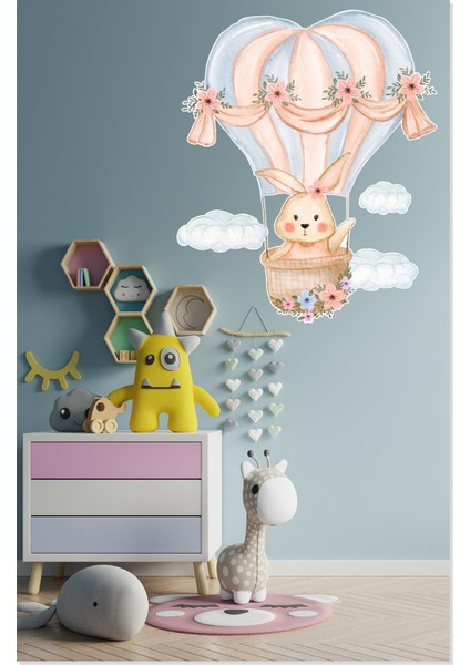 Bulutlar ve Uçan Balonda Sevimli Peluş Tavşan Çocuk Odası Sticker