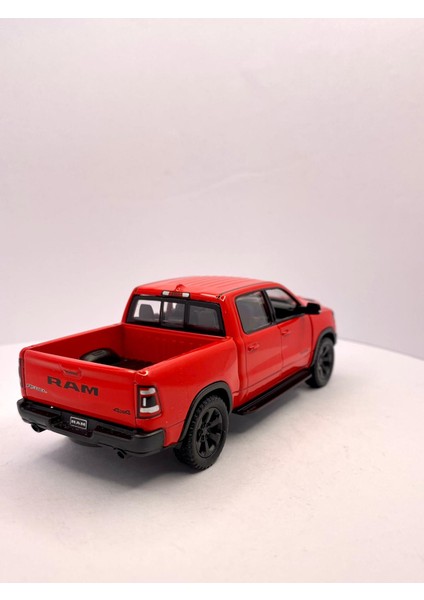 1:34 Ölçek 2019 Dodge Ram 1500 Diecast Model Araba Cek Bırak