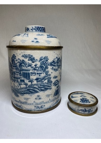 Bleu Black Kapaklı Küp