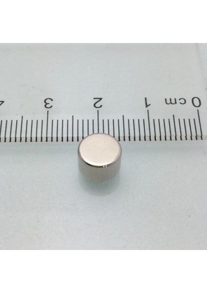 20 Adet 8 x 5 mm Yuvarlak Güçlü Neodyum Mıknatıs Çap 8 mm Kalınlık 5 mm