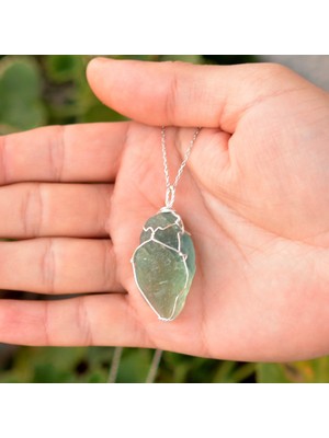 Taş Sandığı Ham Florit Taşı Kolye - Gümüş Tel Sargılı