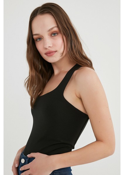 Siyah One Shoulder Üst