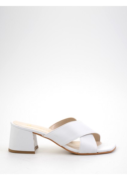Beyaz Kadın Terlik K04532115009