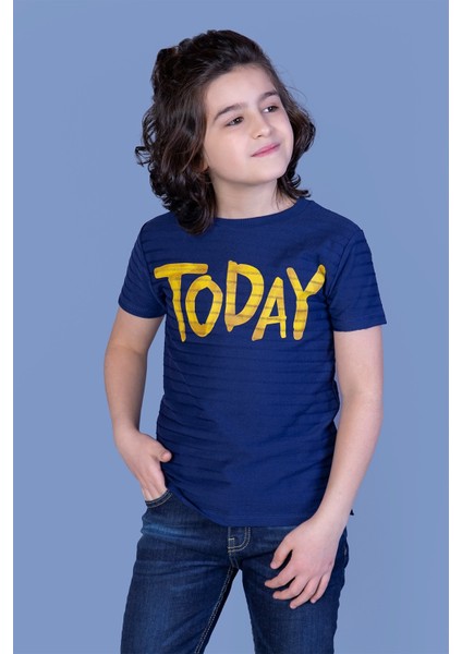 Erkek Çocuk Örgü Kumaş Detaylı Today Baskılı T-Shirt