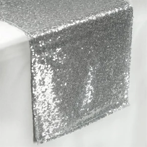 Masallar Evi Gümüş Payetli Runner